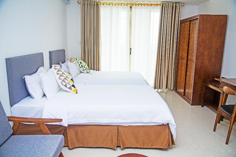 D.I.Riviera International Hotel Phnom-Penh Buitenkant foto